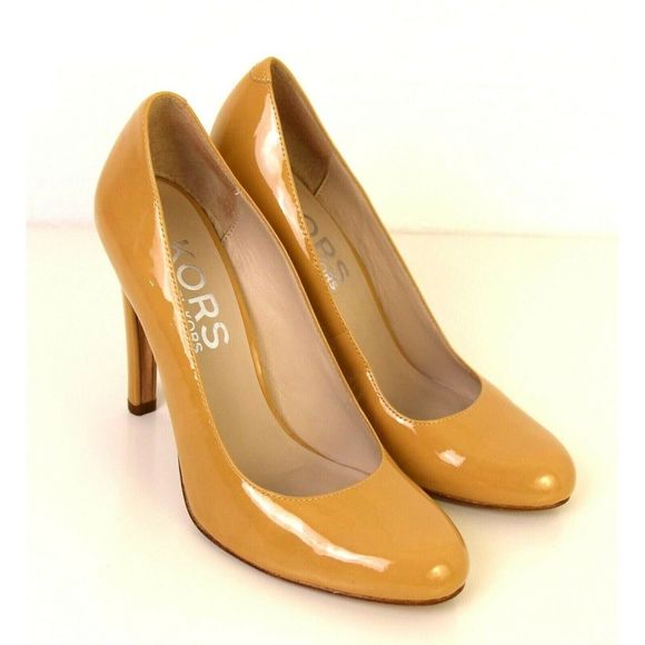 Michael Kors Tan Heels - Picture 1 of 12
